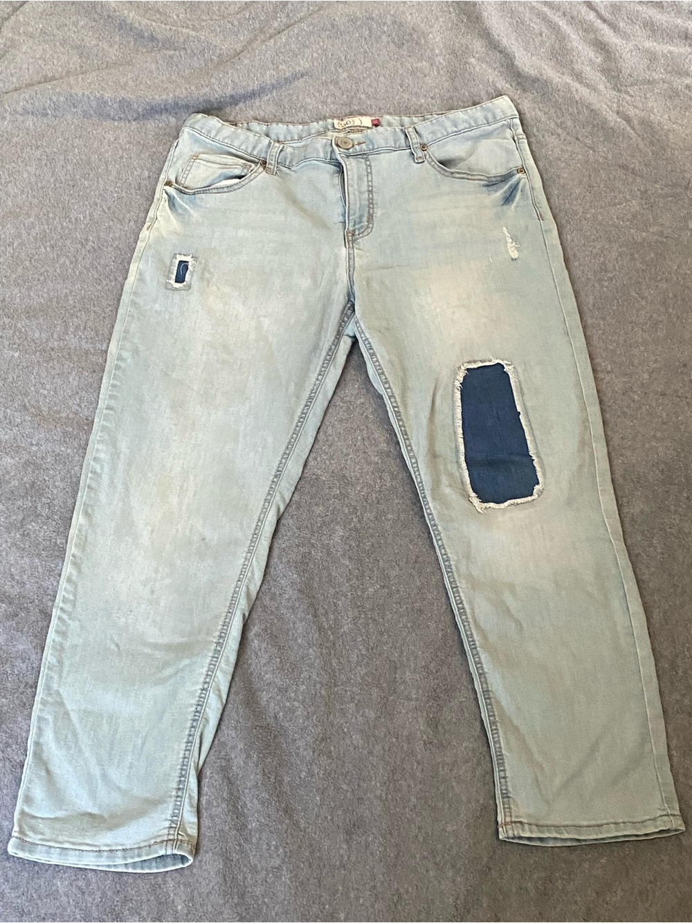 SO Light Wash Cropped Ankle Jeans with Dark Patch